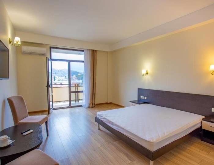 Стандарт 2-местный 1-комнатный Стандарт корпус Желтый - Отель «Апсара» Пицунда